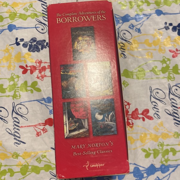 The borrowers box book set - Picture 2 of 7